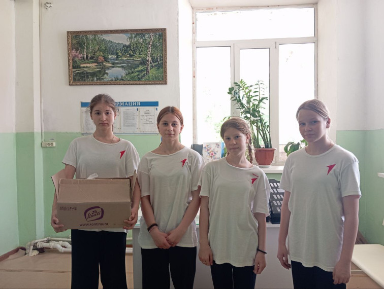 Активисты Движения первых посетили отделение сестринского ухода Ермолино.